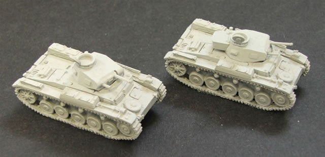 Panzer II F & G/J. 1 supplied - picture shows assembly options