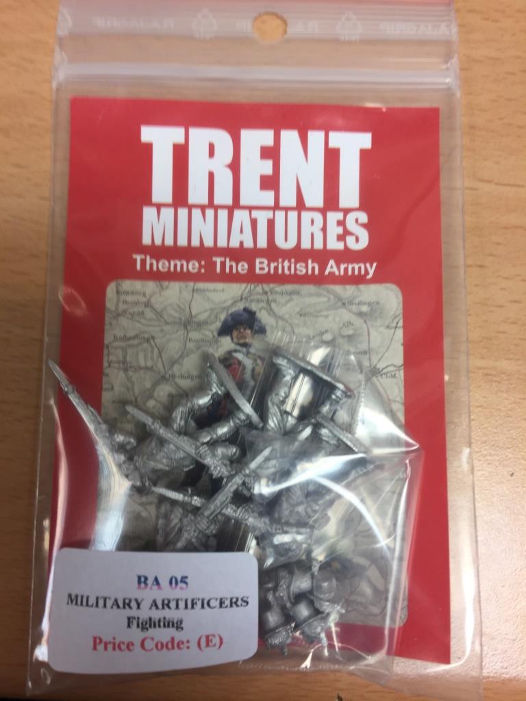 BRITISH MILITARY ARTIFICERS FIGHTING (Pack of 4)
